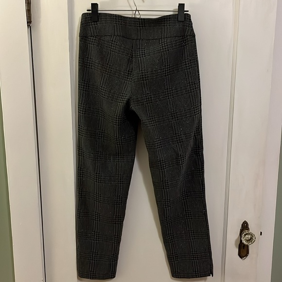 Ankle-Length Black and Gray Legging Trousers by Zac & Rachel (Size 6) - Picture 3 of 5
